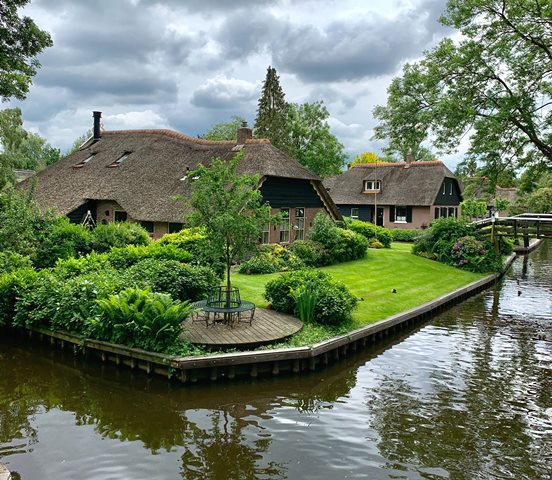 Desa Menawan Tanpa Akses Mobil di Belanda