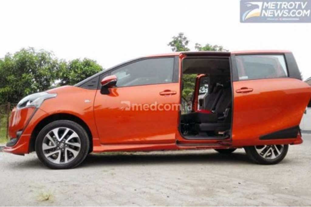 Pintu geser wajib dirawat agar lebih awet. Medcom.id/M. Bagus Rachmanto