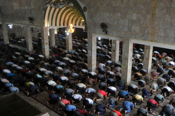 Masjid di Beberapa Daerah Kembali Gelar Salat Jumat