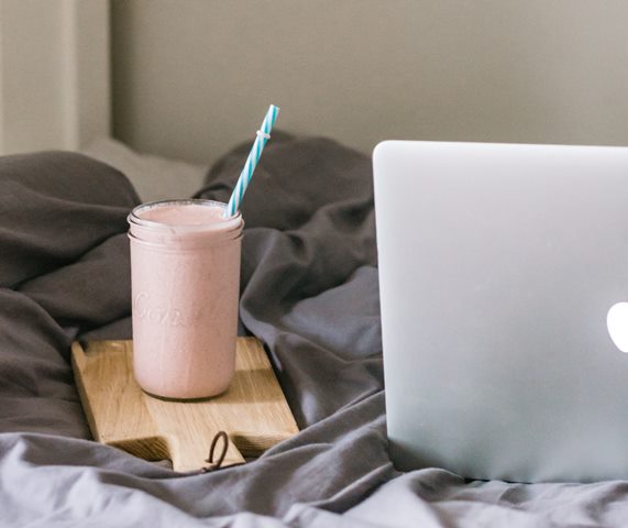 Resep Milkshake Selai Kacang dan Jeli khas Disney