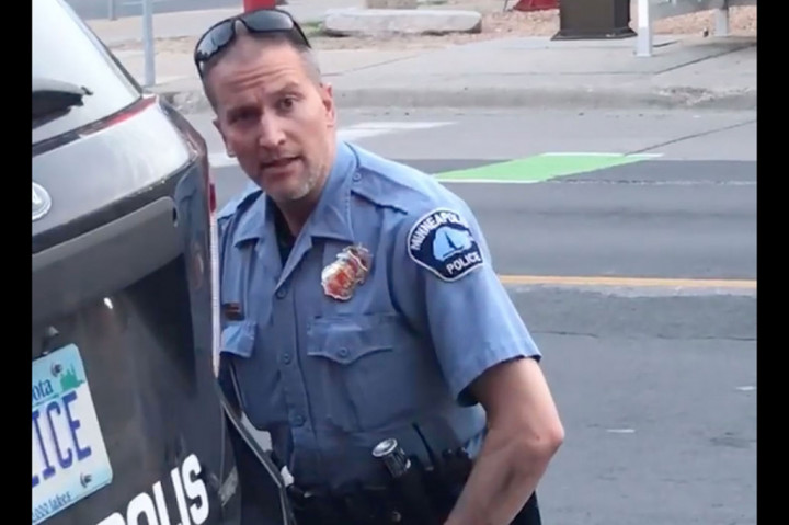 Kematian George Floyd, Polisi Minneapolis Dituntut Pasal Pembunuhan