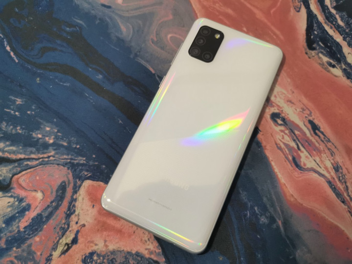 Samsung Galaxy A31, Baterai 5.000 mAh di Harga Terpaut Tipis