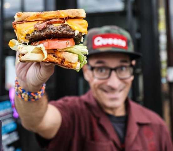Raja Kuliner di Queens Rekomendasikan 3 Restoran Terenak