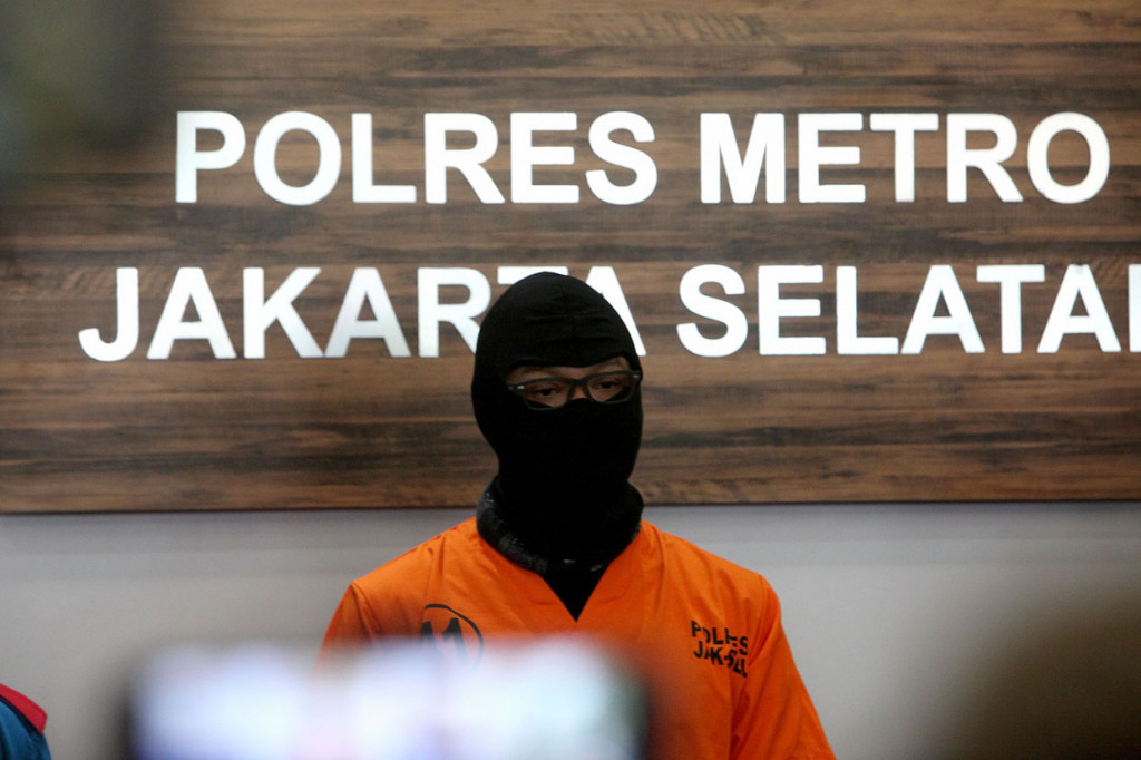 Terjerat Narkoba, Dwi Sasono Ditangkap