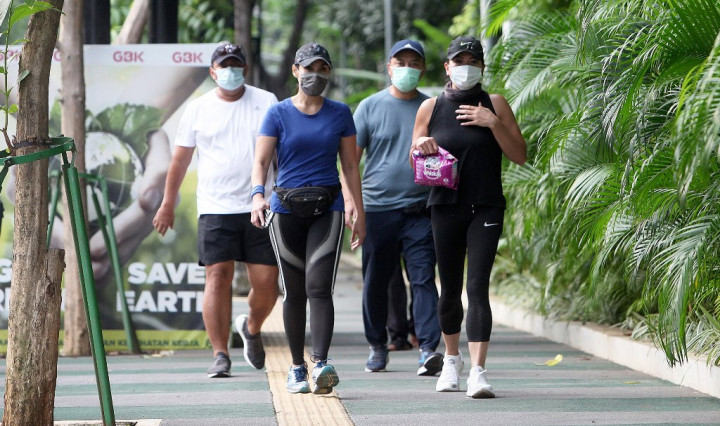 Apakah Perlu Memakai Masker Saat Berlari?