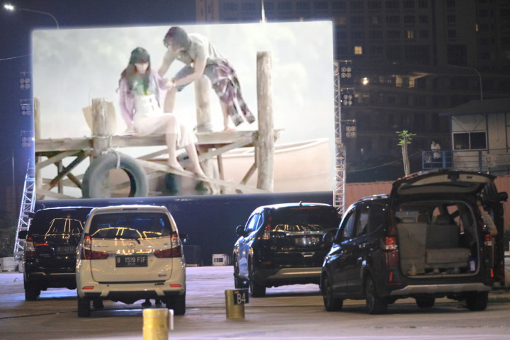 Drive-in Cinema Meikarta Bantah Tayangkan Film Susah Sinyal, Hanya Cuplikan