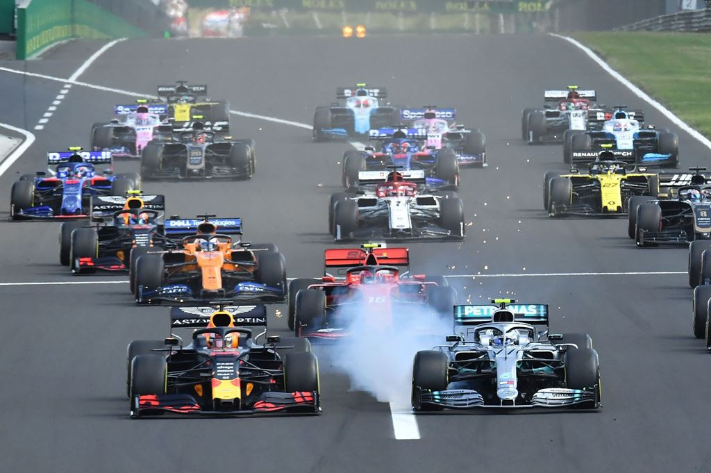 Suasana balapan di GP Hungaria. (Foto: AFP/Attila Kisbenedek)