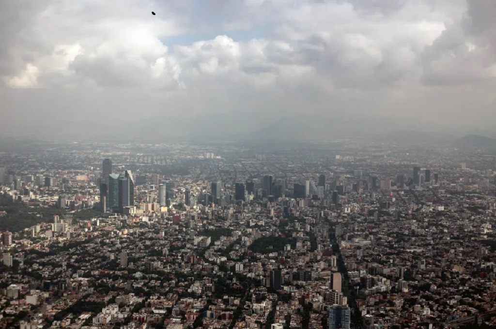 Pemandangan salah satu sudut kota Mexico City, Meksiko. (Foto: Guillermo Arias/AFP/Getty)