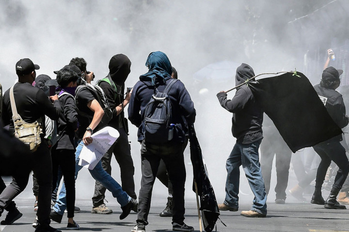 Warga Meksiko Unjuk Rasa atas Kekerasan Polisi