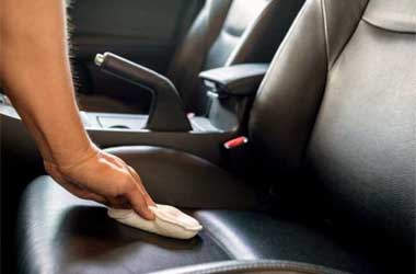 Cara Membersihkan Jok Mobil Berdasarkan Jenis Bahan Pelapis