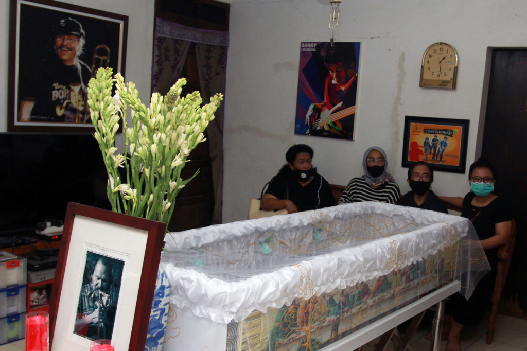 Almarhum Benny Likumahuwa Dimakamkan Besok