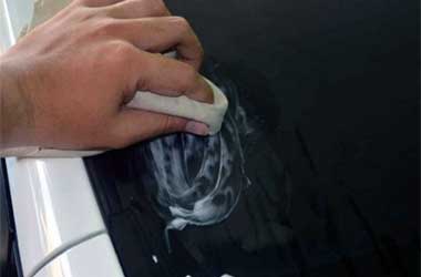 Cara Mengatasi dan Mencegah Jamur di Kaca Mobil