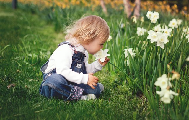 9 Tips Melatih Kemandirian Anak Umur 0-3 Tahun