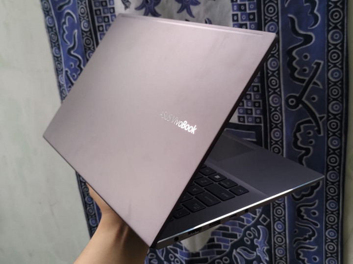 Asus VivoBook S14 M433, Laptop Anak Muda Bertenaga AMD