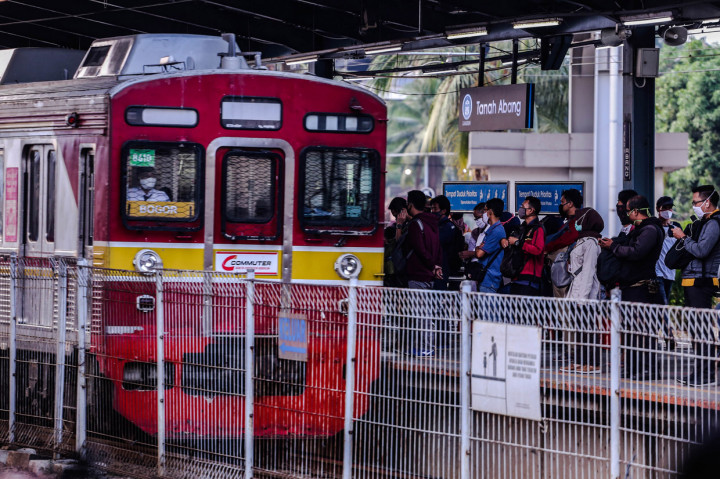 PT KCI Tetap Batasi Jumlah Penumpang 35-40 Persen dari Kapasitas