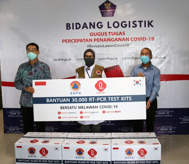 Lotte Group Gelontorkan 30 Ribu Tes Kit Covid-19 ke BNPB