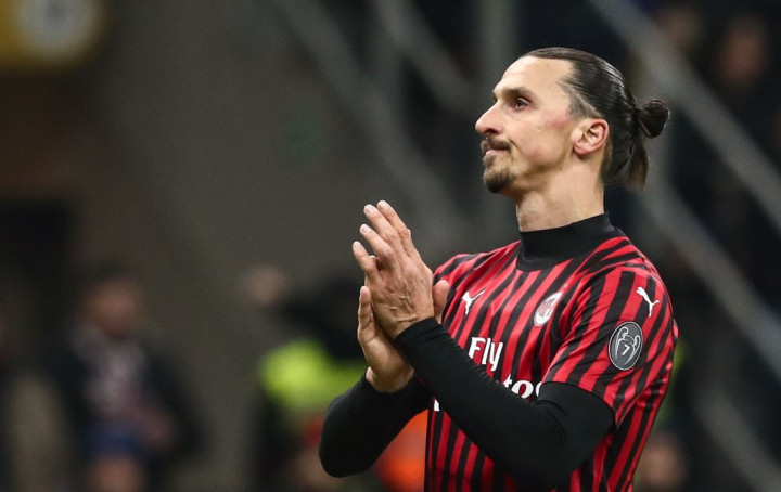 Lima Pemain yang Pernah Berseragam Juventus dan AC Milan