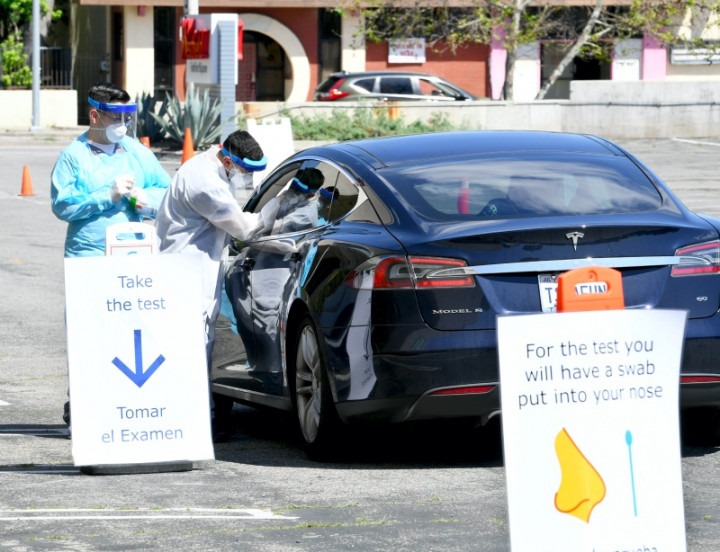 Korona Jadi Komoditas Politik di Amerika