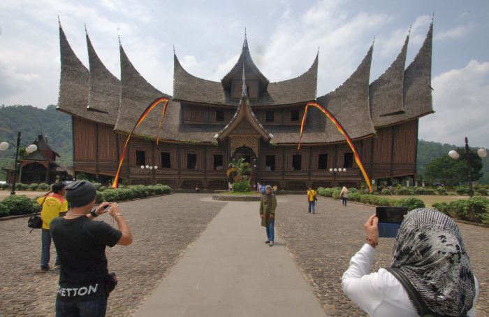 Pemprov Sumbar Batalkan 4 Kegiatan Pariwisata