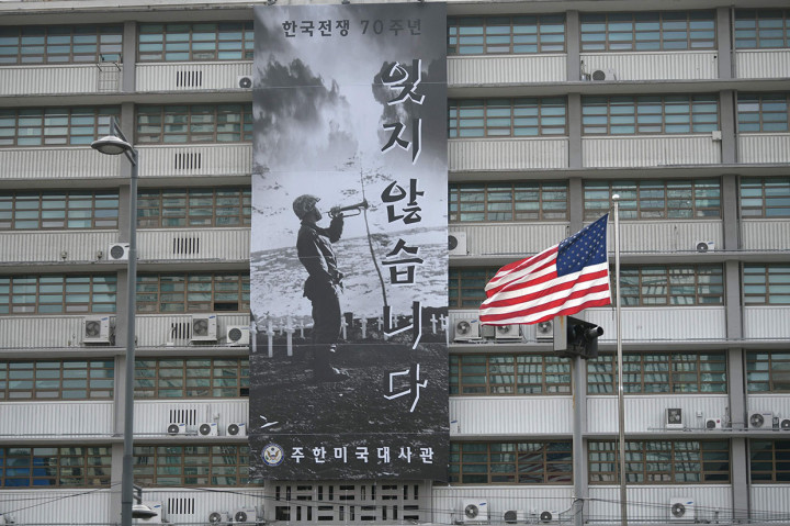 Kedubes AS di Seoul Turunkan Spanduk Black Lives Matter