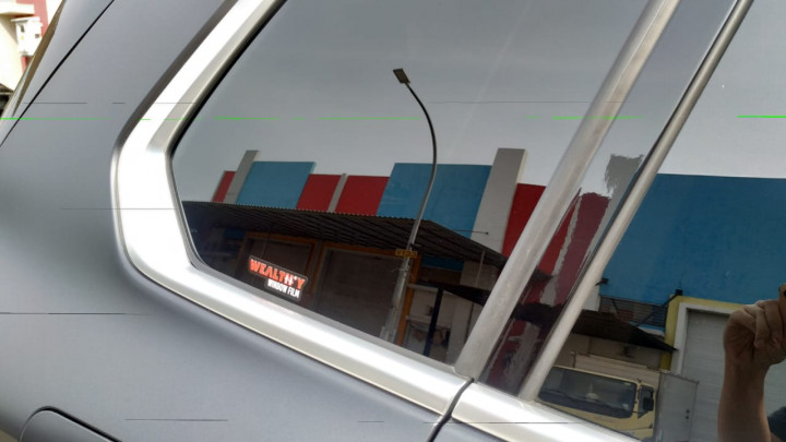 Kaca Film Berperan Membunuh Virus di Mobil?