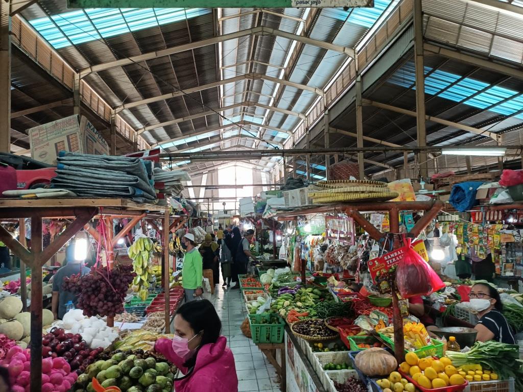 Pedagang Pasar  Gembrong  Abaikan Aturan Main Anies Medcom id