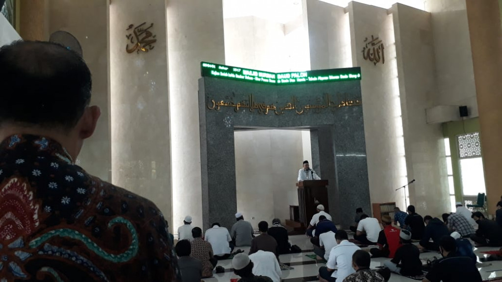 Salat Jumat di Masjid Nursiah Daud Paloh. Syarifuddin/DKM NDP