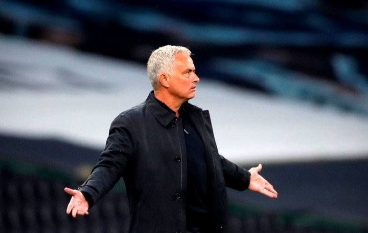 Mourinho Geram MU Terlalu Mudah Diberi Penalti