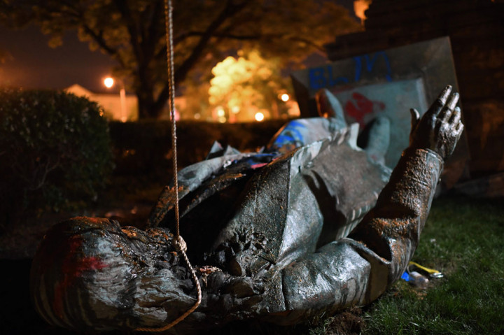 Lagi, Demonstran Robohkan Patung Konfederasi AS