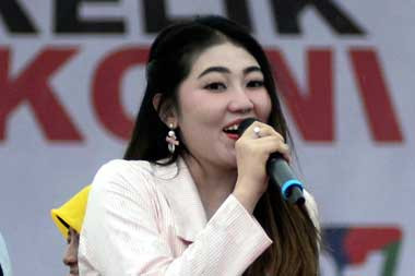 Adik Via Vallen Sembuh dari Korona