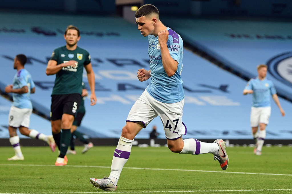Manchester City Gilas Burnley 5 Gol Tanpa Balas
