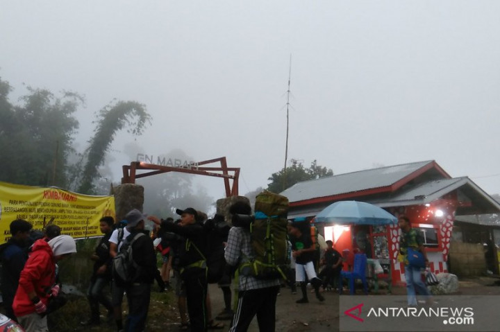 Lima Pendaki di Gunung Marapi Hilang