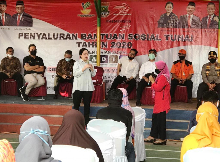 Mensos dan Ketua DPR Salurkan BST di Kabupaten Tangerang