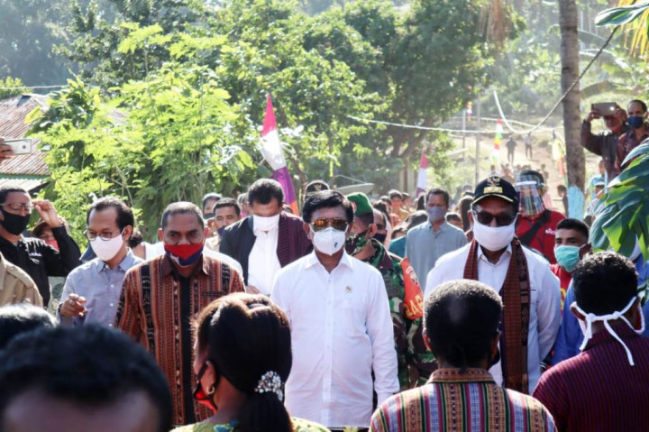 Menkominfo Resmikan Pembangunan Layanan Akses Internet di Woloklibang