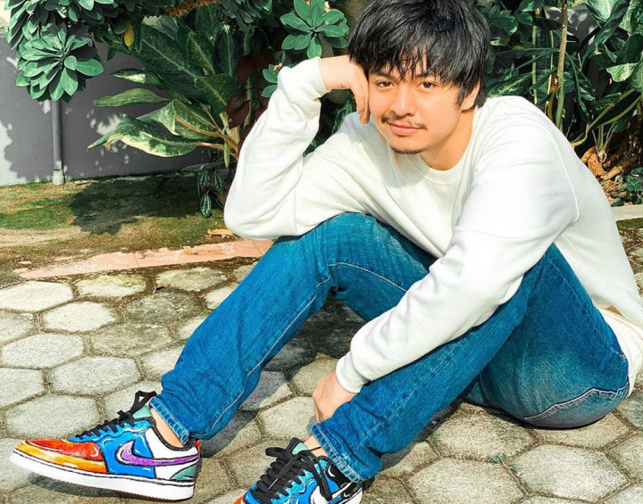 Ungkapan Kerinduan Angga Yunanda Tinggal Terpisah dengan Orangtua