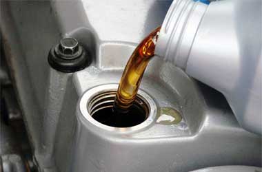 Telat Ganti Oli Motor, Beginikah Dampak Buruknya?