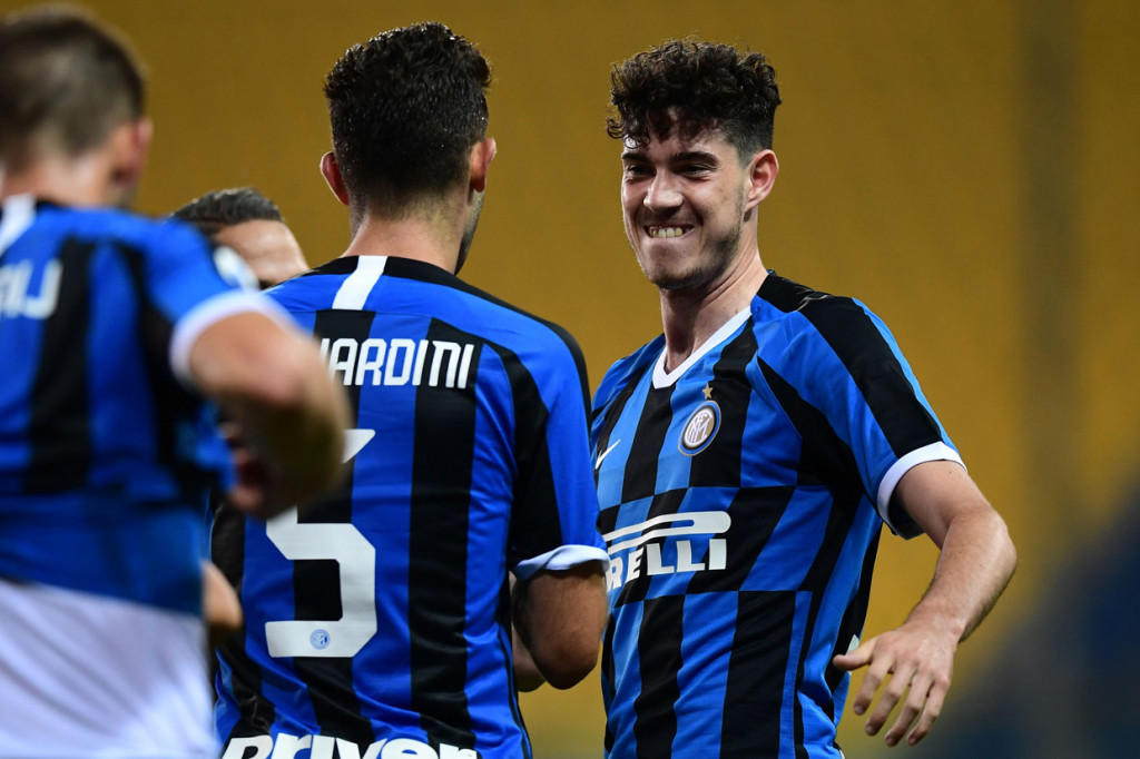 Inter Milan Taklukkan Parma 2-1