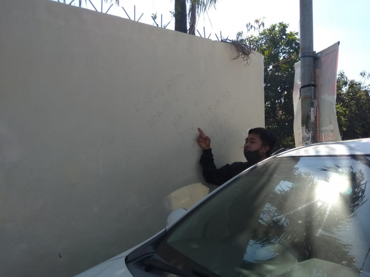 Pesan Aneh Pelaku Sebelum Bakar Mobil Via Vallen