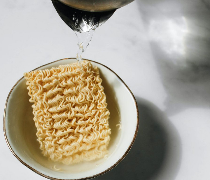 Apakah Makan Mi Instan Bisa Menyebabkan Kanker?