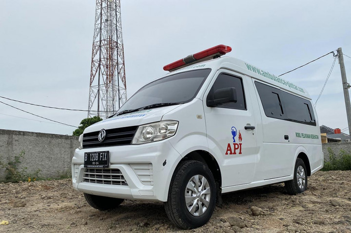 DFSK Super Cab Bertransformasi Menjadi Mobil Ambulans