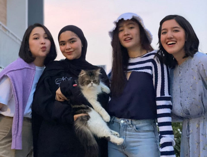 Secuplik Reuni Blink dalam Lagu Terbaru Ify Alyssa