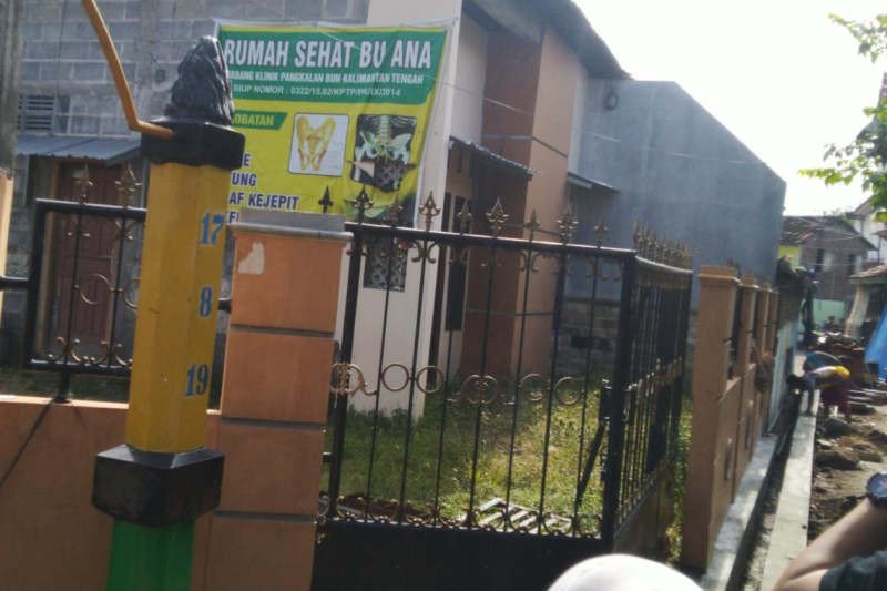 Rumah terduga teroris yang ditangkap di Kampung Purwosari Perbalan, Semarang Timur. (ANTARA/ I.C.Senjaya)