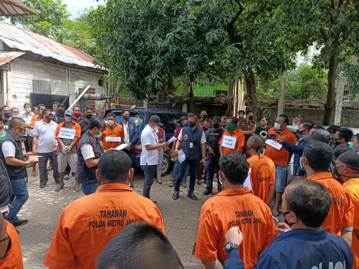 Adegan-adegan Kelompok John Kei Atur Pasukan di Lapangan Arcici