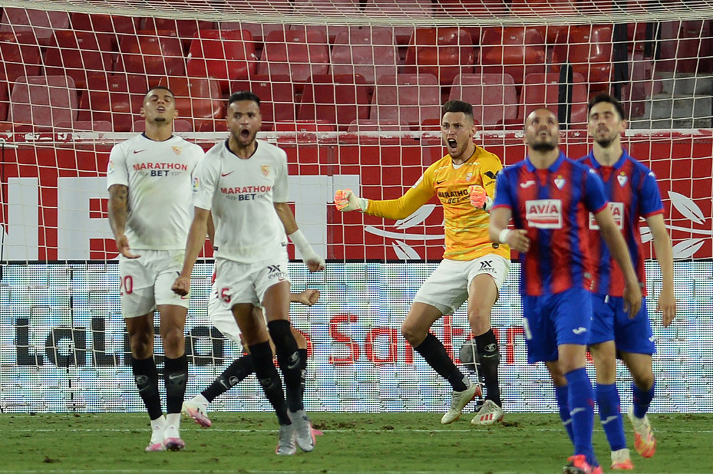 Ocampos Bawa Sevilla ke Empat Besar Klasemen Sementara