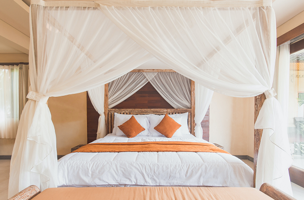 Tempat tidur kanopi tidak hanya untuk anak-anak tapi cocok juga untuk kamu yang menginginkan kenyamanan di kamar. (Foto: Ilustrasi. Dok. Unsplash.com)