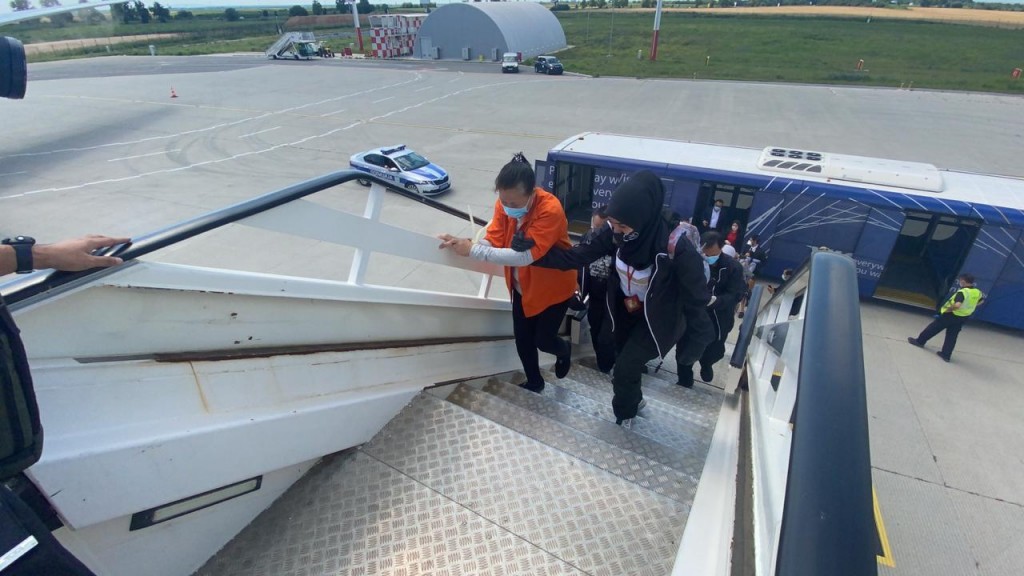 Tersangka kasus pembobolan BNI, Maria Pauline Lumowa, berhasil diekstradisi dari Serbia ke pemerintah Indonesia setelah 17 tahun buron. DOK Kemenkumham