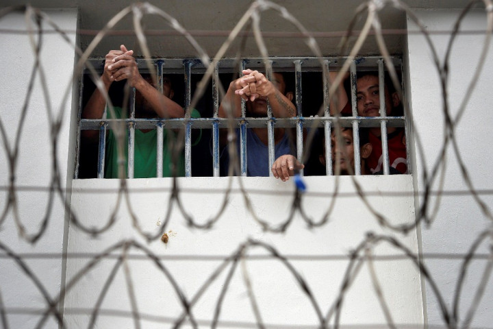 2 Polisi Piket Diperiksa terkait Tahanan Kabur