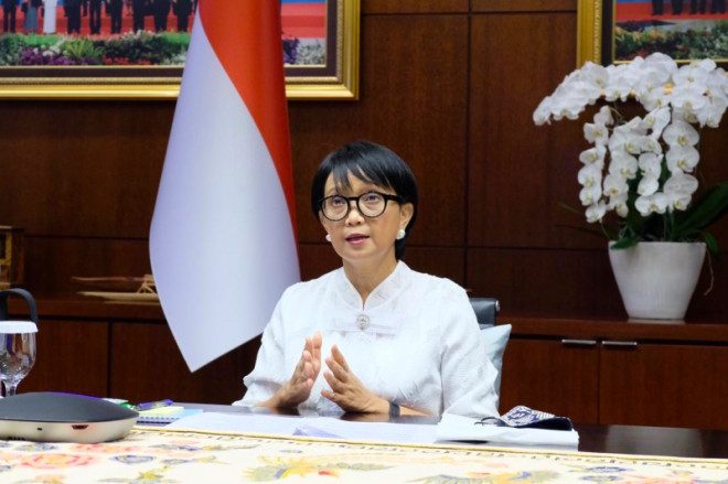 Menteri Luar Negeri Retno Marsudi paparkan kebebasan Etty binti Thoyib. Foto: Dok.Kemenlu RI