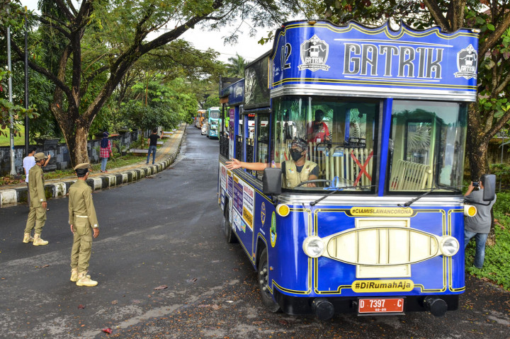 Promosi Pariwisata Jabar, Puluhan Armada Bus Konvoi ke Pangandaran
