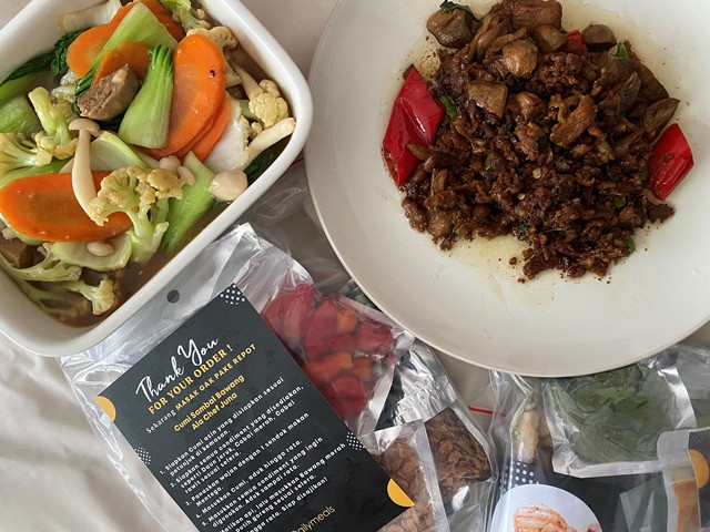 Masak Makanan ala Restoran di Rumah